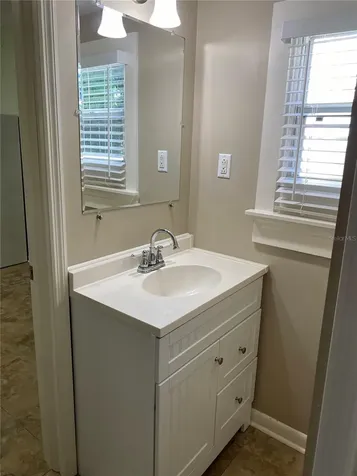13650 5th Street Dade City FL 33525