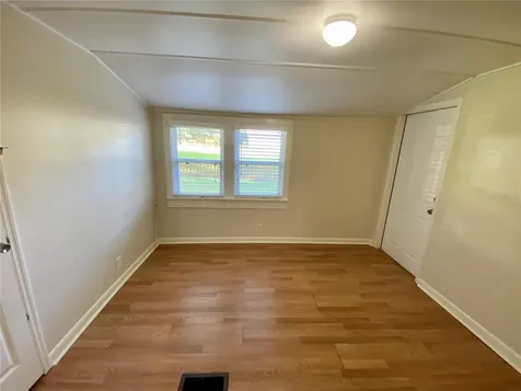 13650 5th Street Dade City FL 33525