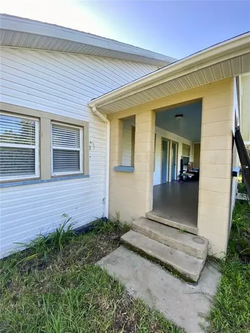 13650 5th Street Dade City FL 33525