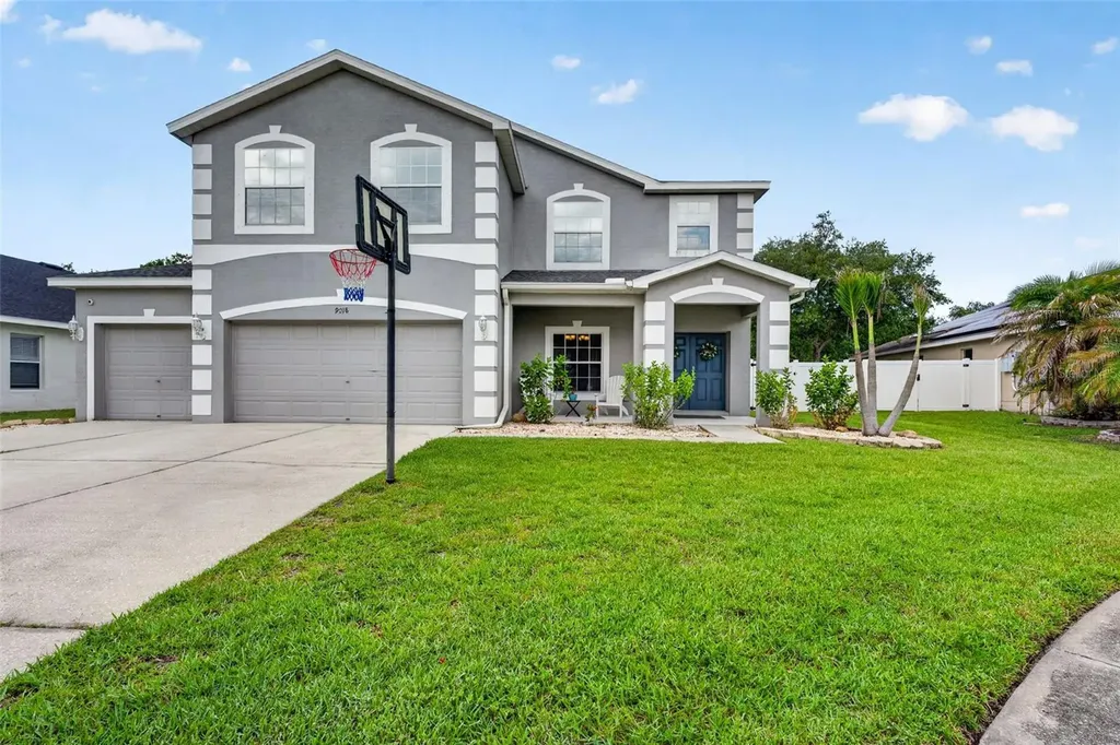 9018 N River Road Tampa FL 33635
