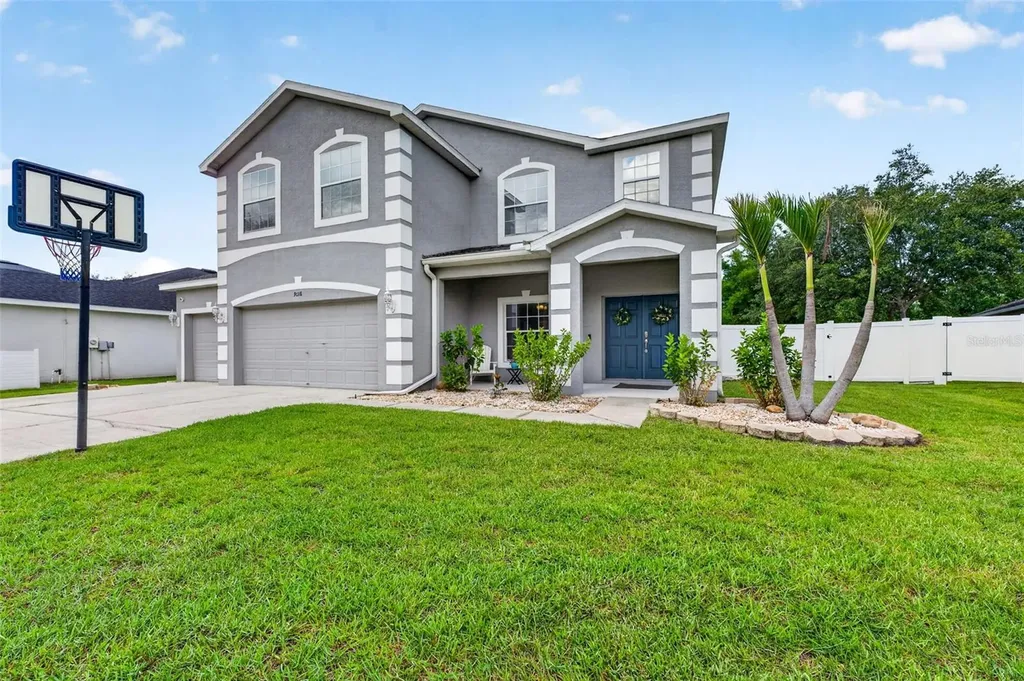 9018 N River Road Tampa FL 33635