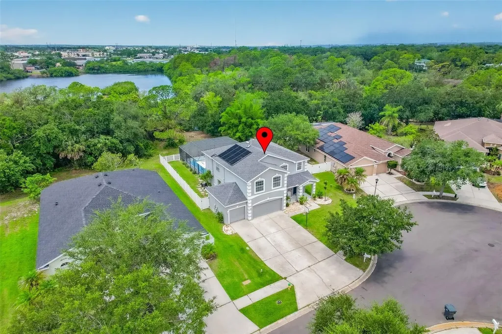 9018 N River Road Tampa FL 33635