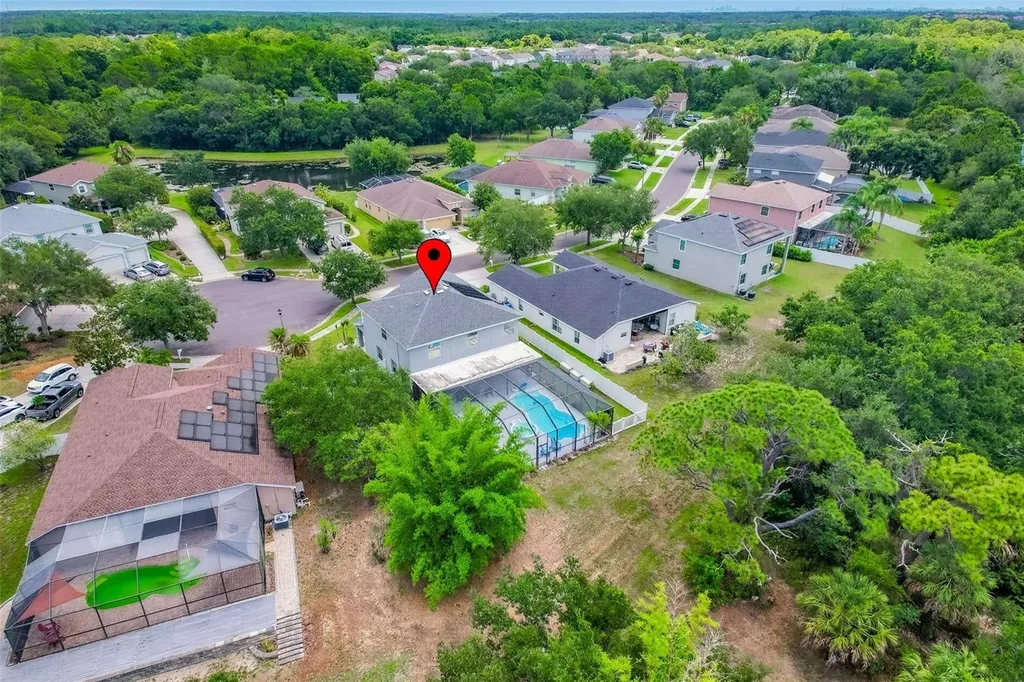 9018 N River Road Tampa FL 33635