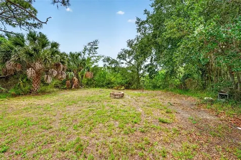 9018 N River Road Tampa FL 33635
