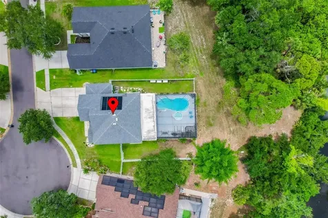 9018 N River Road Tampa FL 33635