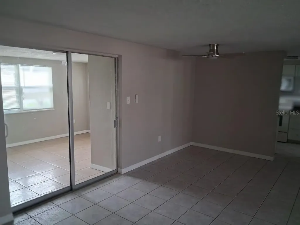 4926 Colonnade Avenue Holiday FL 34690