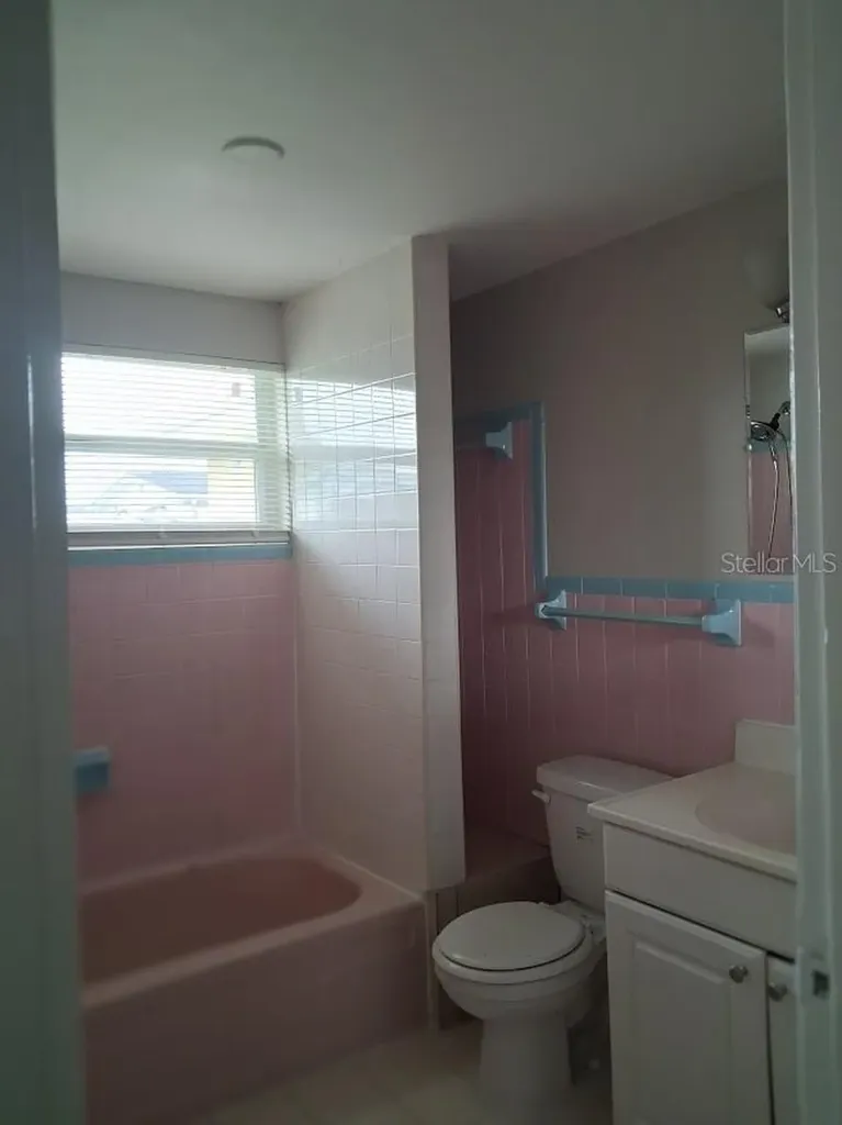 4926 Colonnade Avenue Holiday FL 34690
