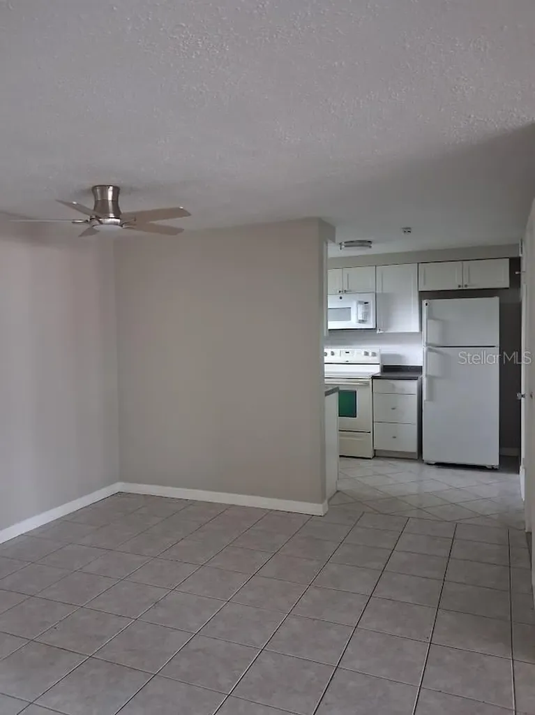 4926 Colonnade Avenue Holiday FL 34690