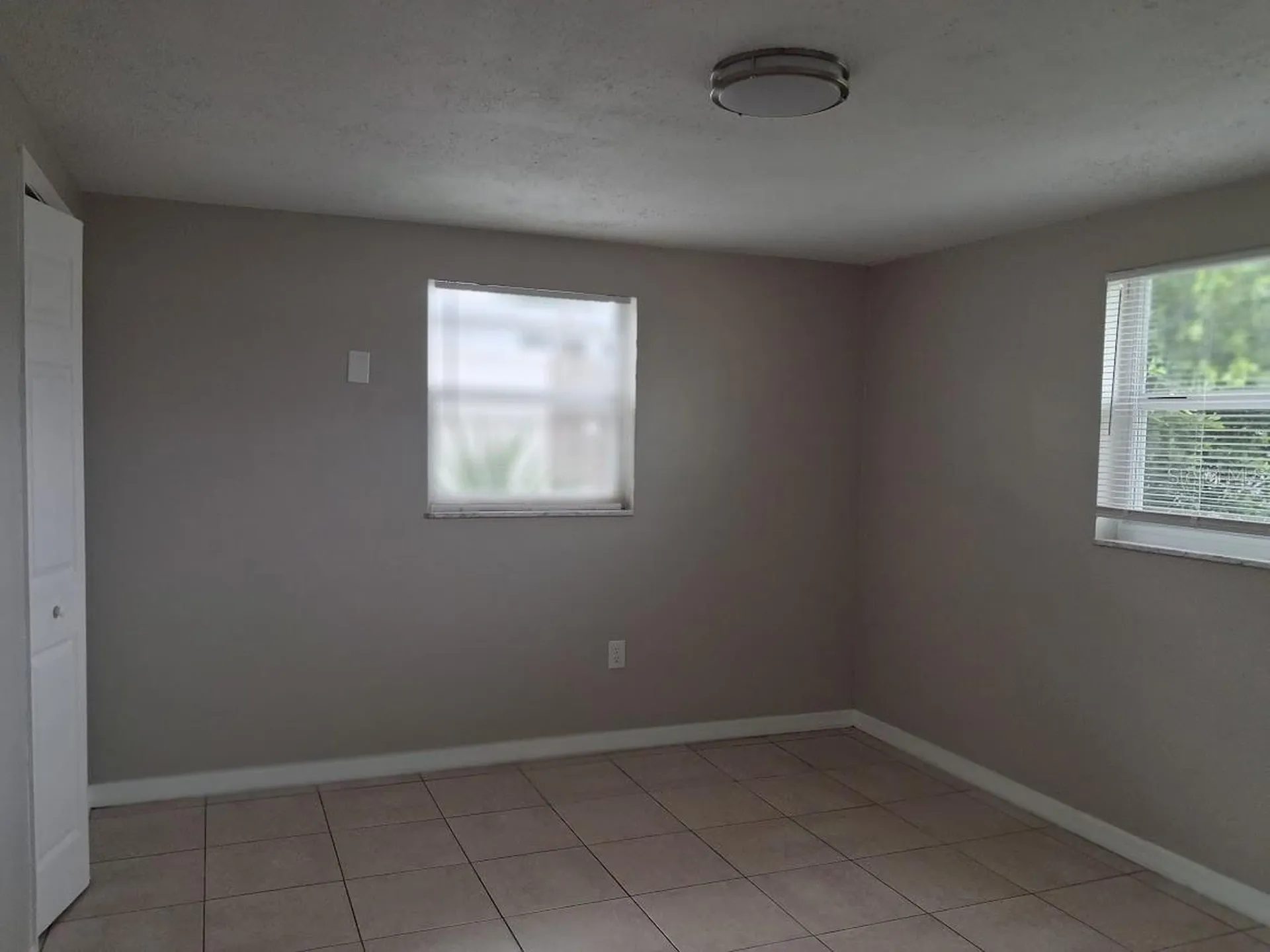 4926 Colonnade Avenue Holiday FL 34690