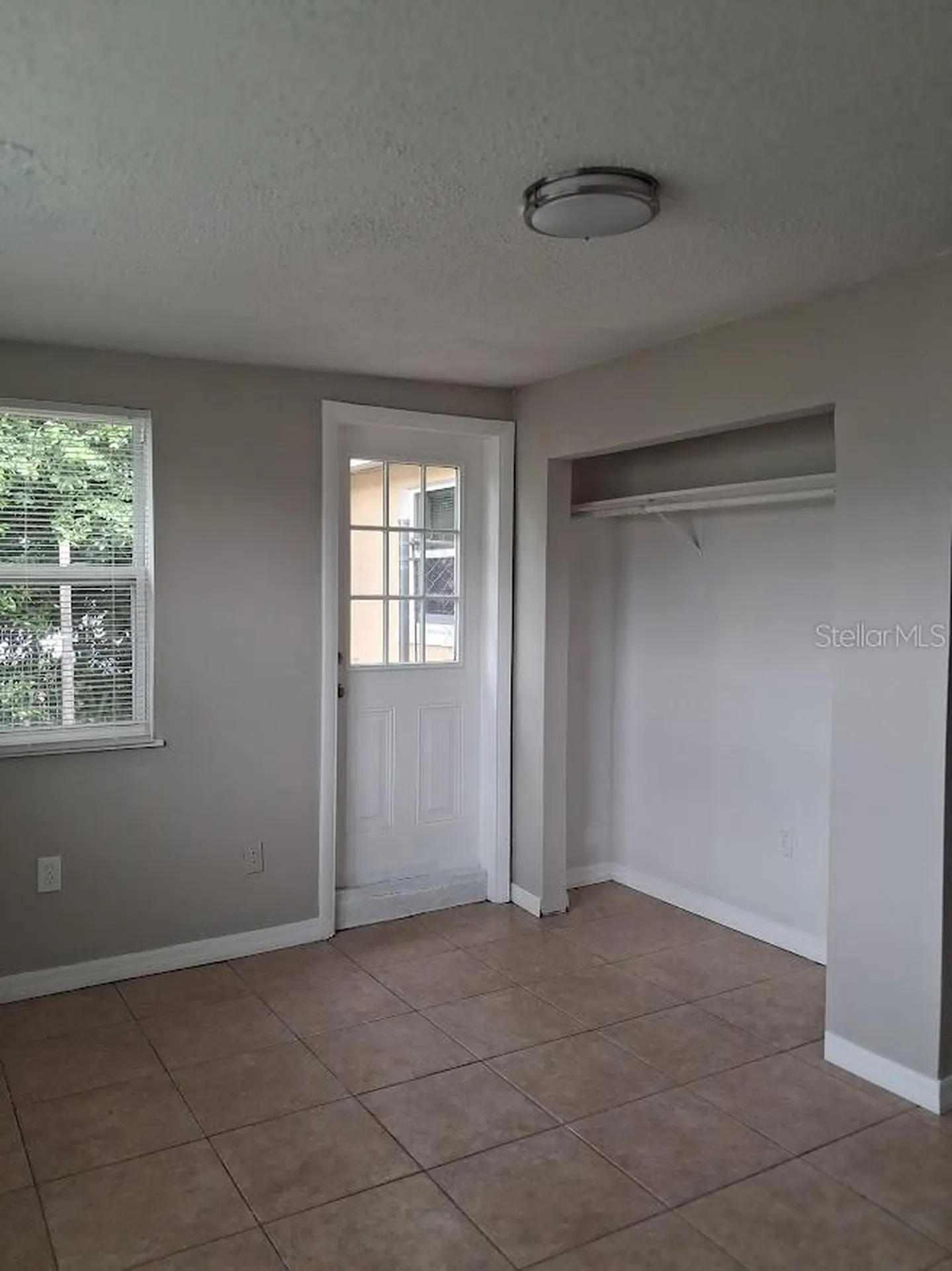 4926 Colonnade Avenue Holiday FL 34690