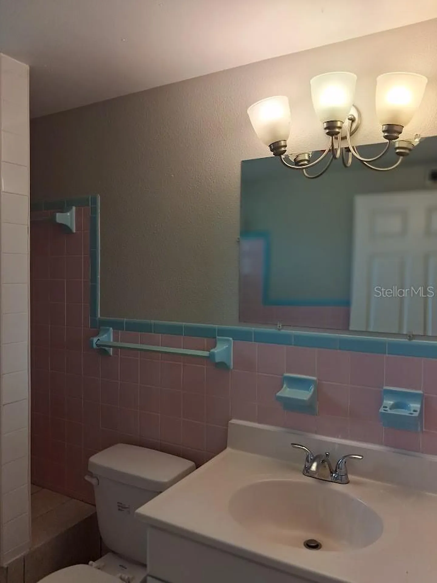 4926 Colonnade Avenue Holiday FL 34690