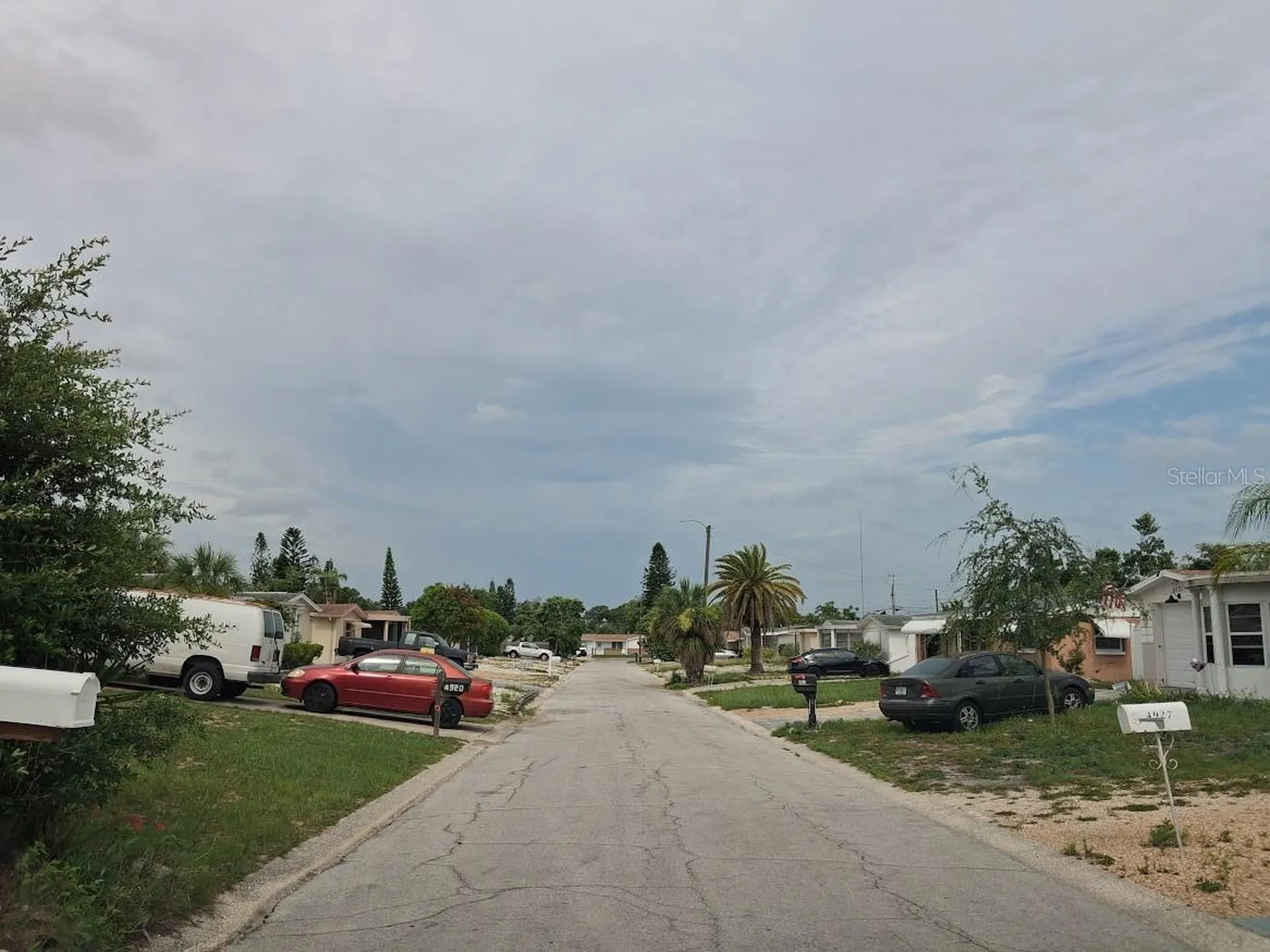 4926 Colonnade Avenue Holiday FL 34690
