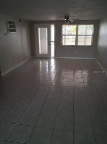 4926 Colonnade Avenue Holiday FL 34690