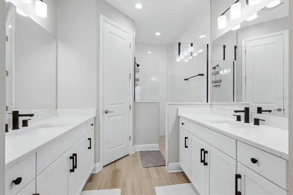 2321 Blue Mahoe Lane Sarasota FL 34240