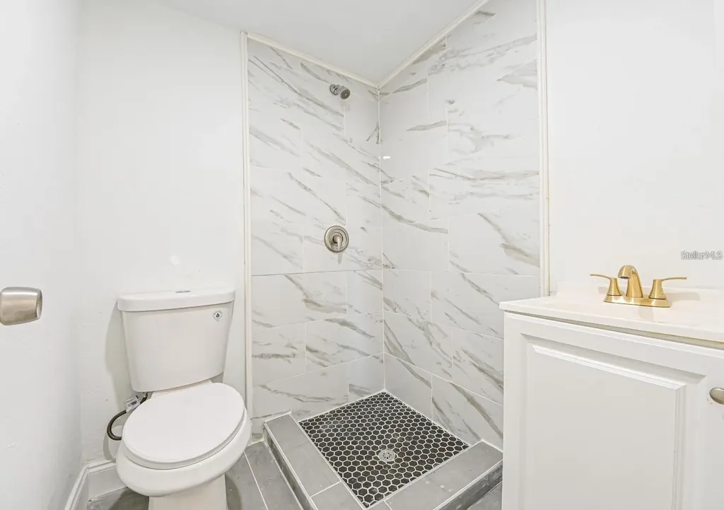 5620 1st Street Zephyrhills FL 33542