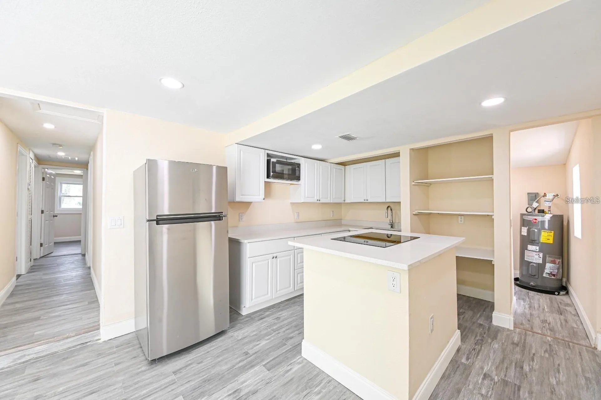 5620 1st Street Zephyrhills FL 33542