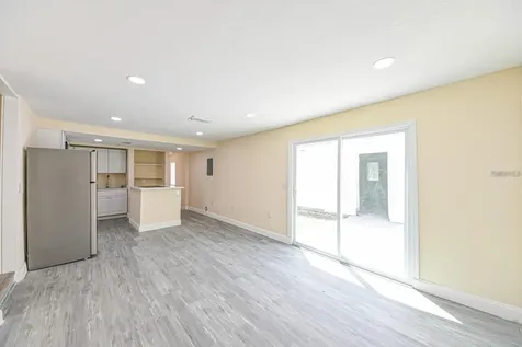 5620 1st Street Zephyrhills FL 33542