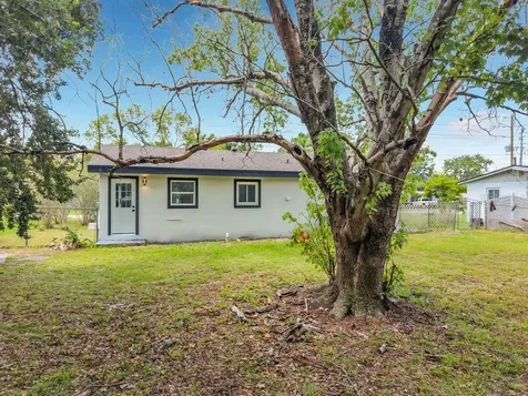 825 E Church Avenue Longwood FL 32750