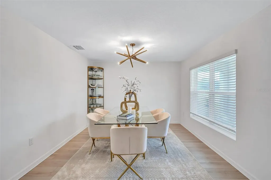 7601 Rosewood Garden Loop Tampa FL 33637