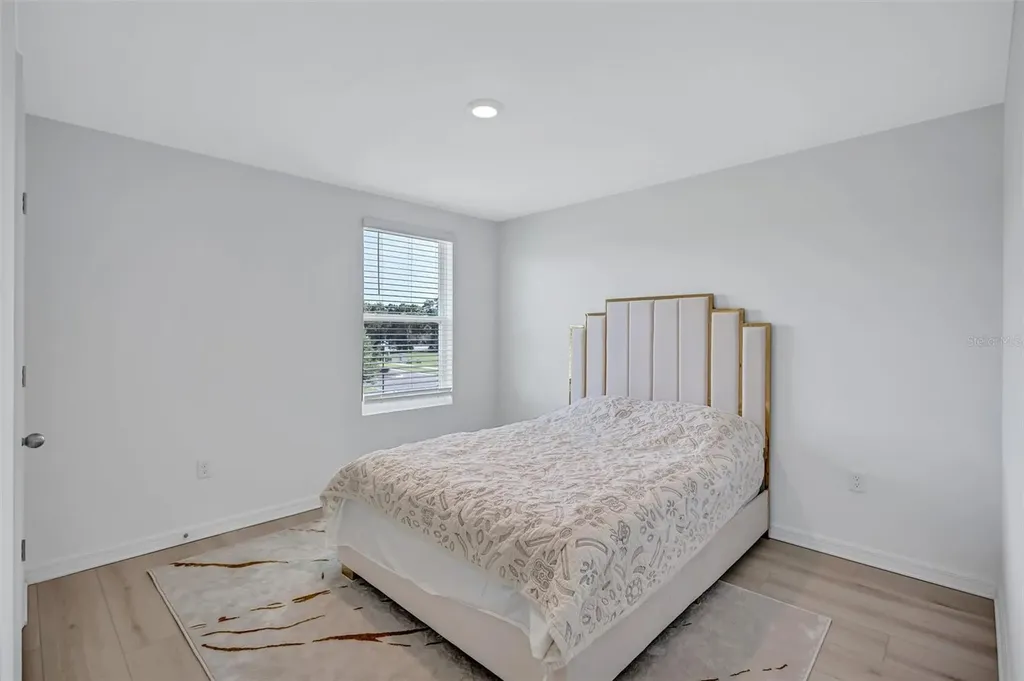 7601 Rosewood Garden Loop Tampa FL 33637