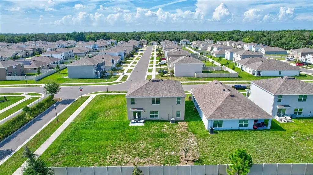 7601 Rosewood Garden Loop Tampa FL 33637