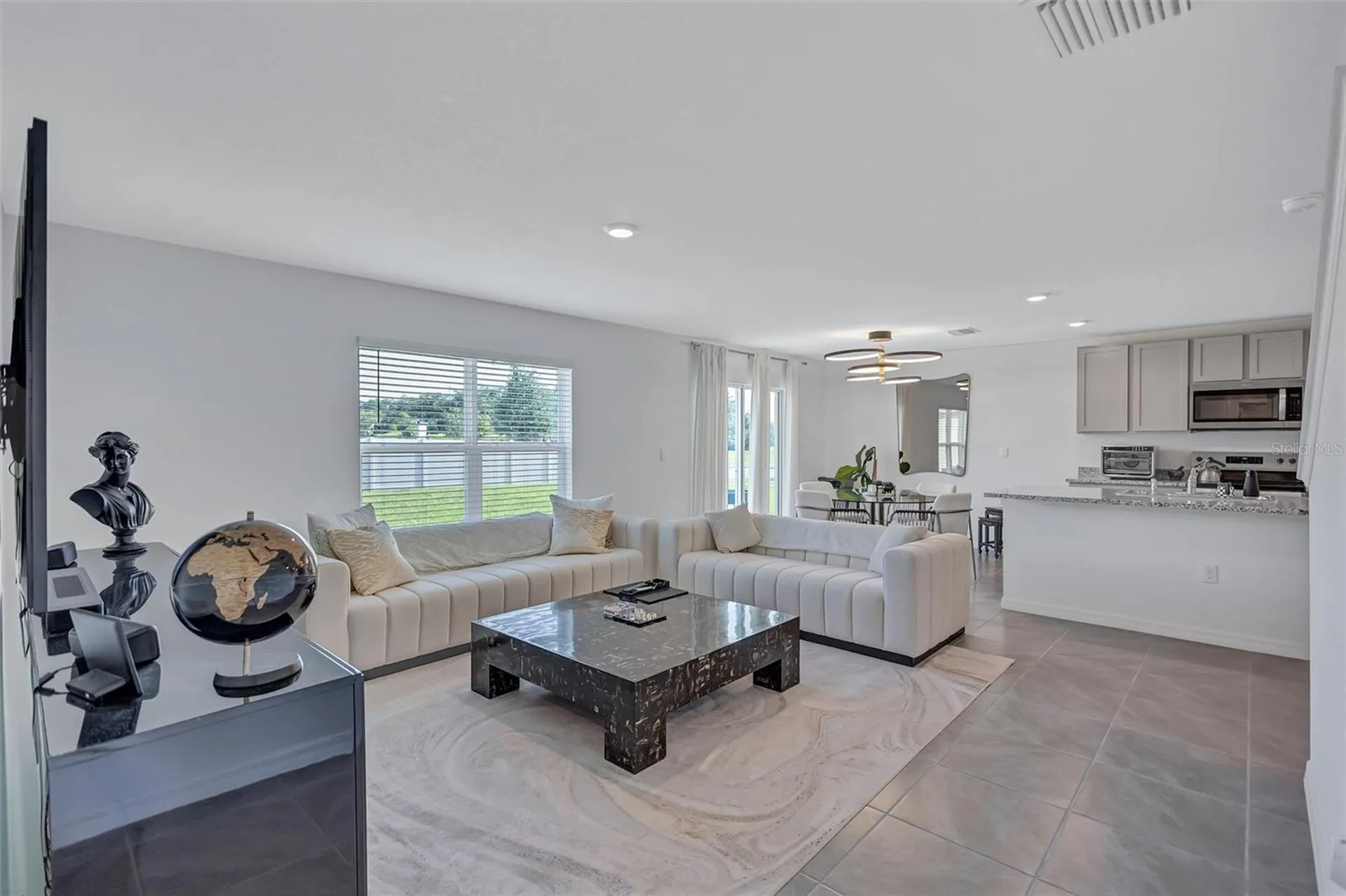 7601 Rosewood Garden Loop Tampa FL 33637