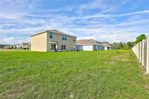 7601 Rosewood Garden Loop Tampa FL 33637