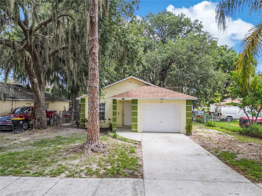 712 Virginia Avenue Auburndale FL 33823