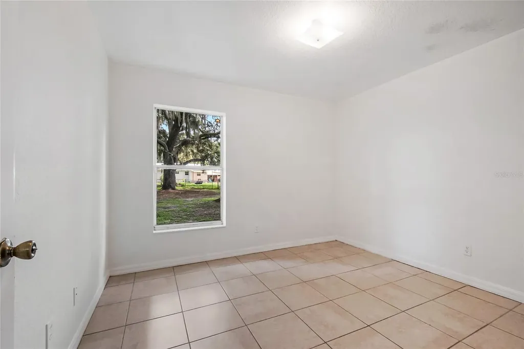 712 Virginia Avenue Auburndale FL 33823