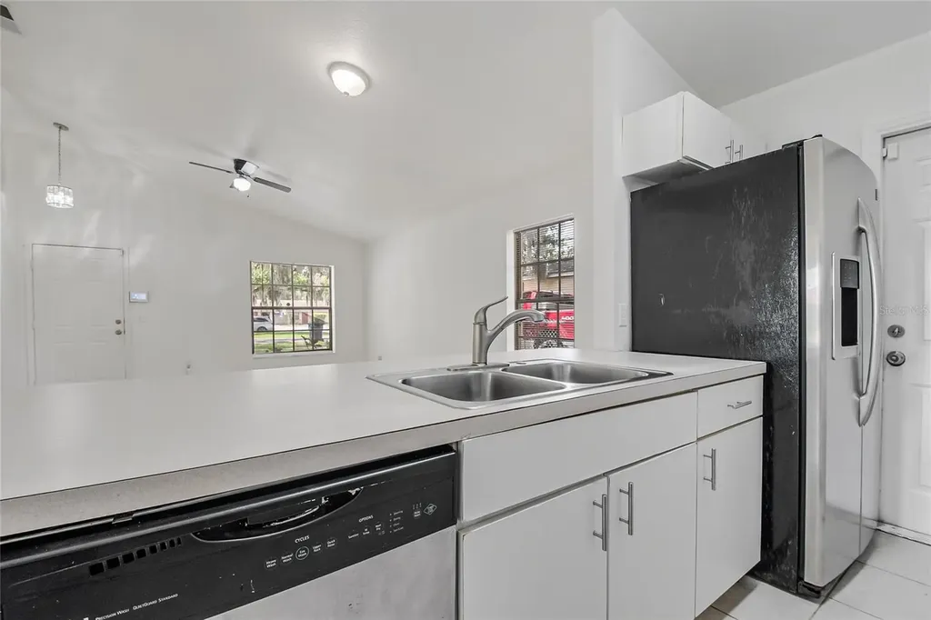 712 Virginia Avenue Auburndale FL 33823