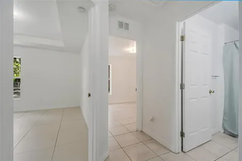 712 Virginia Avenue Auburndale FL 33823