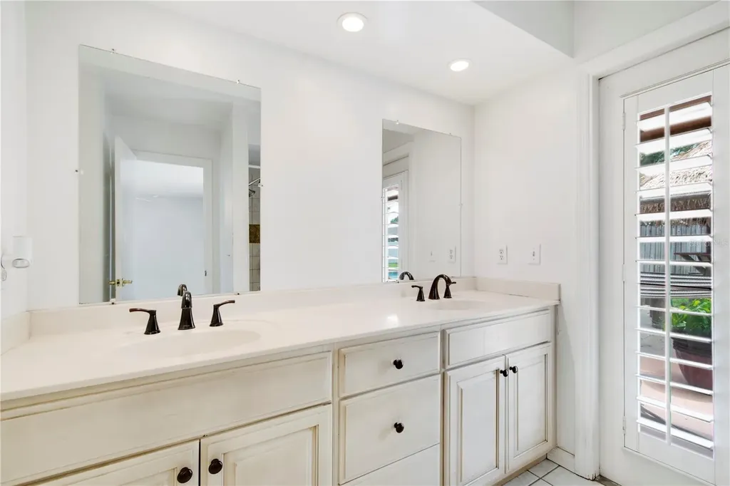 8628 Granada Boulevard Orlando FL 32836
