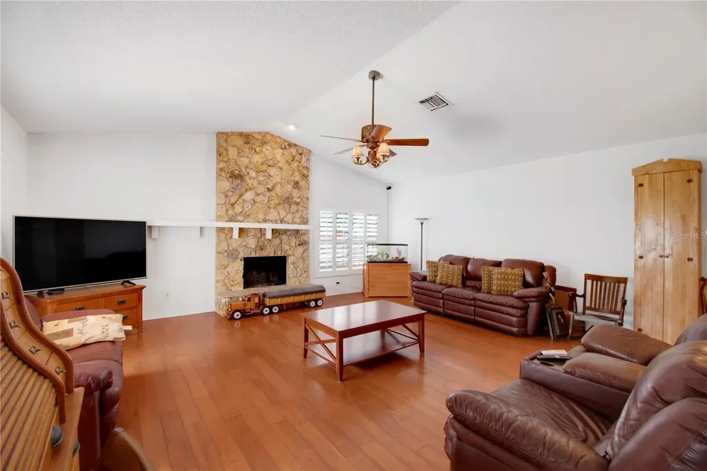 8628 Granada Boulevard Orlando FL 32836