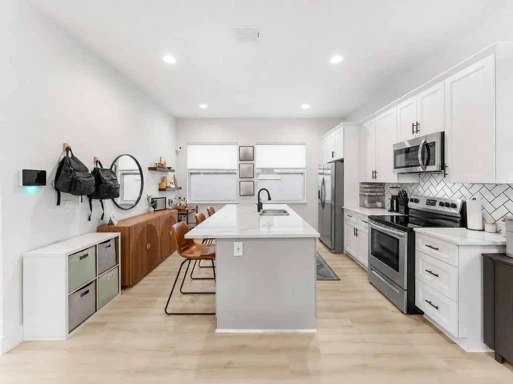 2401 Amherst Avenue Orlando FL 32804