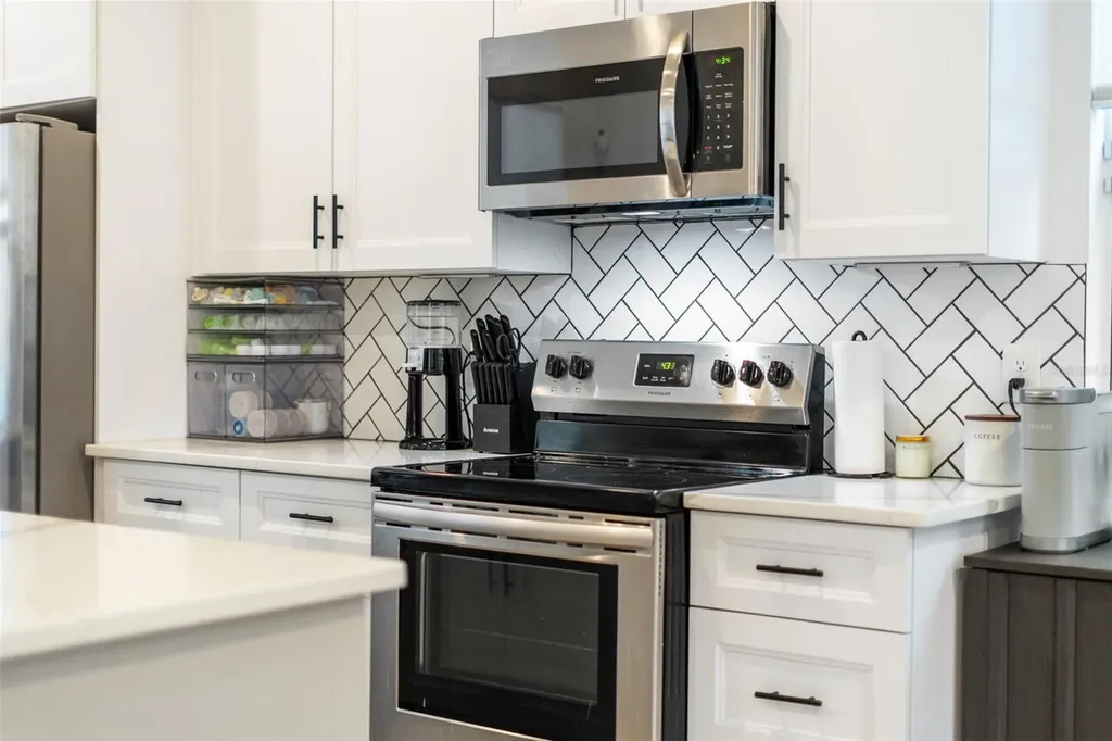 2401 Amherst Avenue Orlando FL 32804