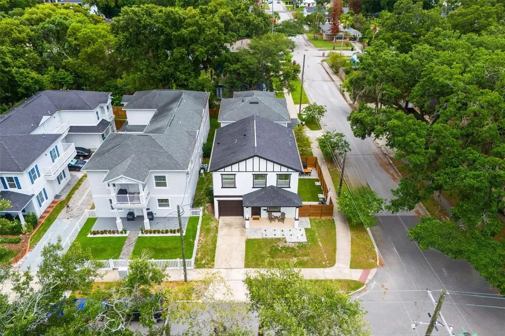 2401 Amherst Avenue Orlando FL 32804