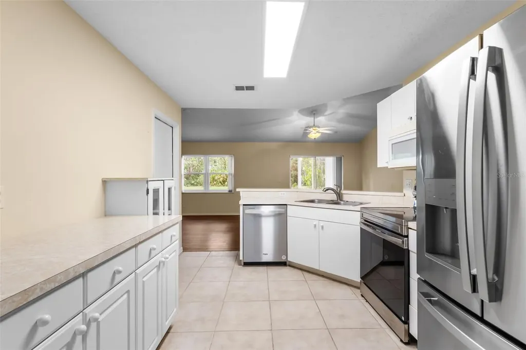 1414 Bluewater Drive Sun City Center FL 33573