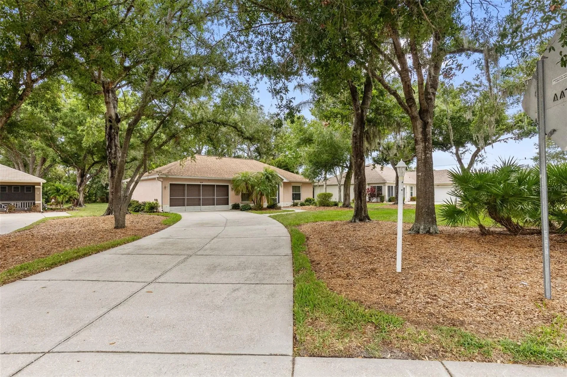 1414 Bluewater Drive Sun City Center FL 33573