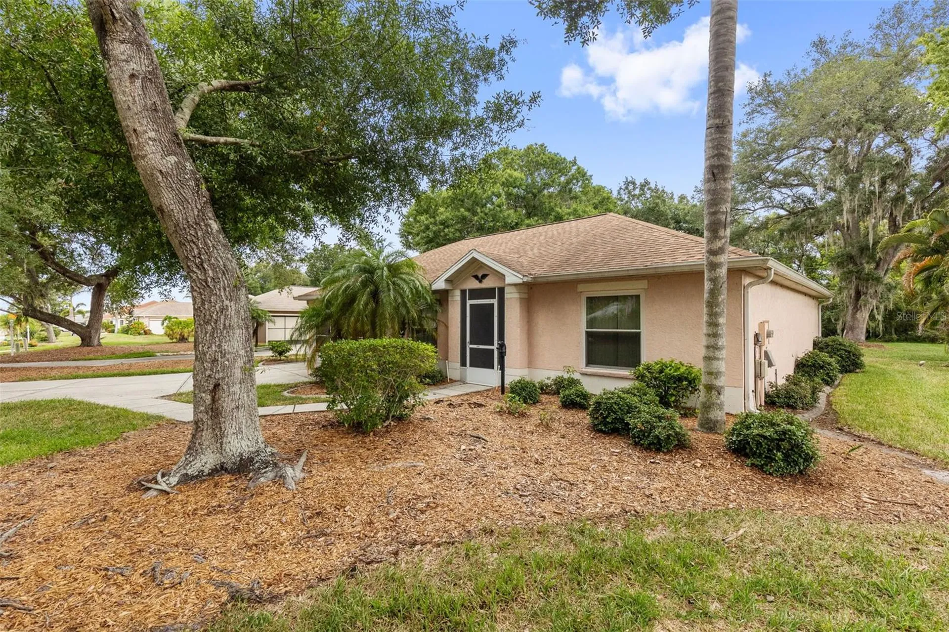 1414 Bluewater Drive Sun City Center FL 33573