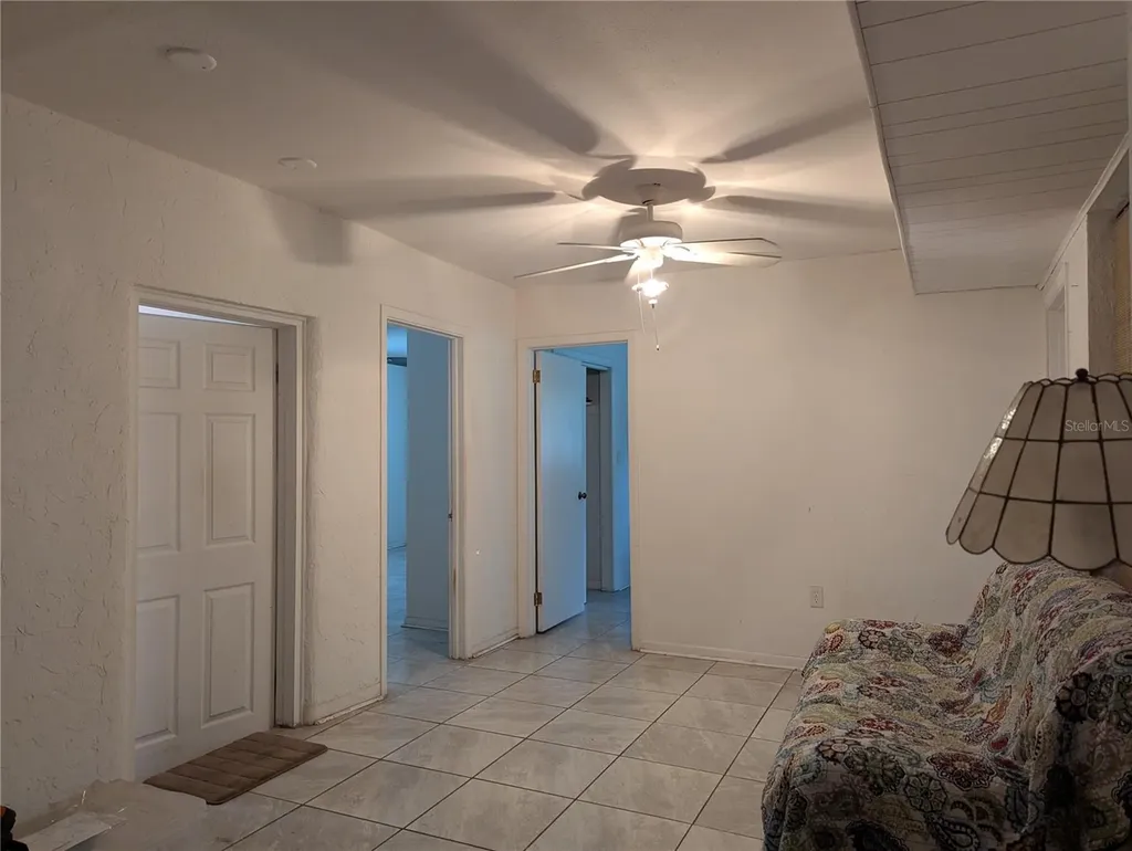 7633 S Crescent Loop Floral City FL 34436