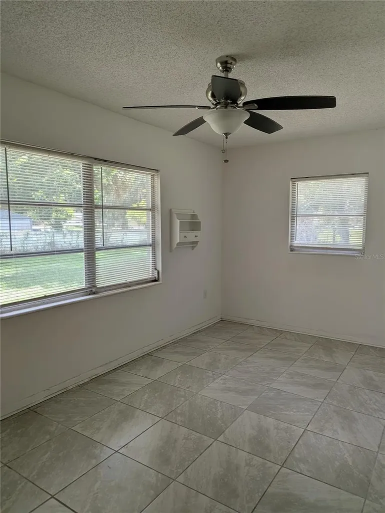 7633 S Crescent Loop Floral City FL 34436