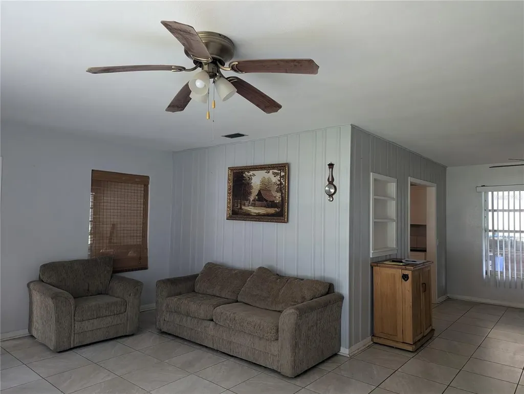 7633 S Crescent Loop Floral City FL 34436