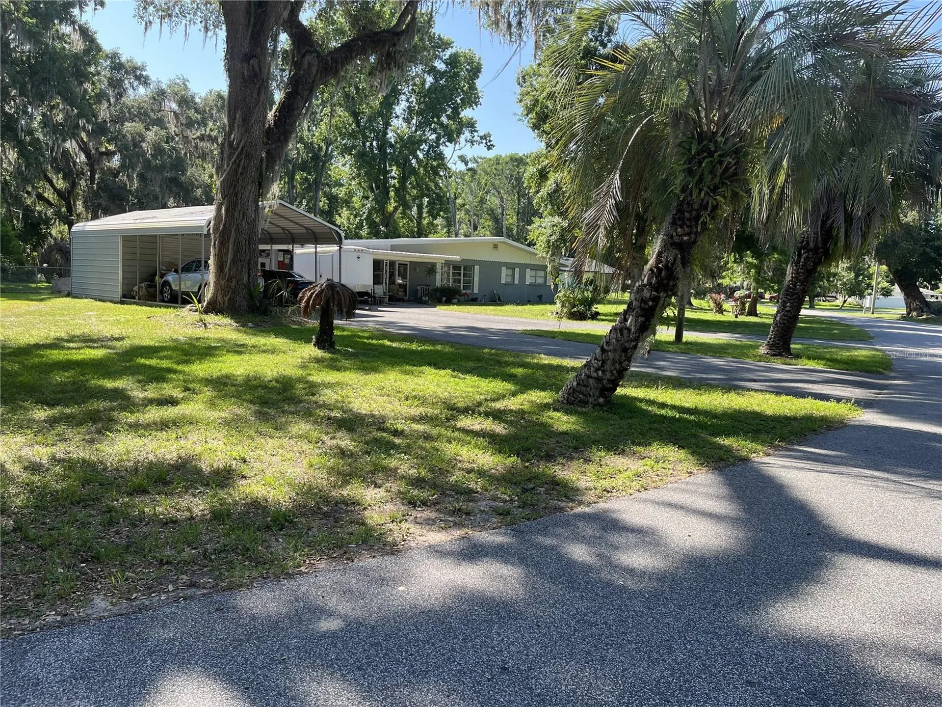 7633 S Crescent Loop Floral City FL 34436