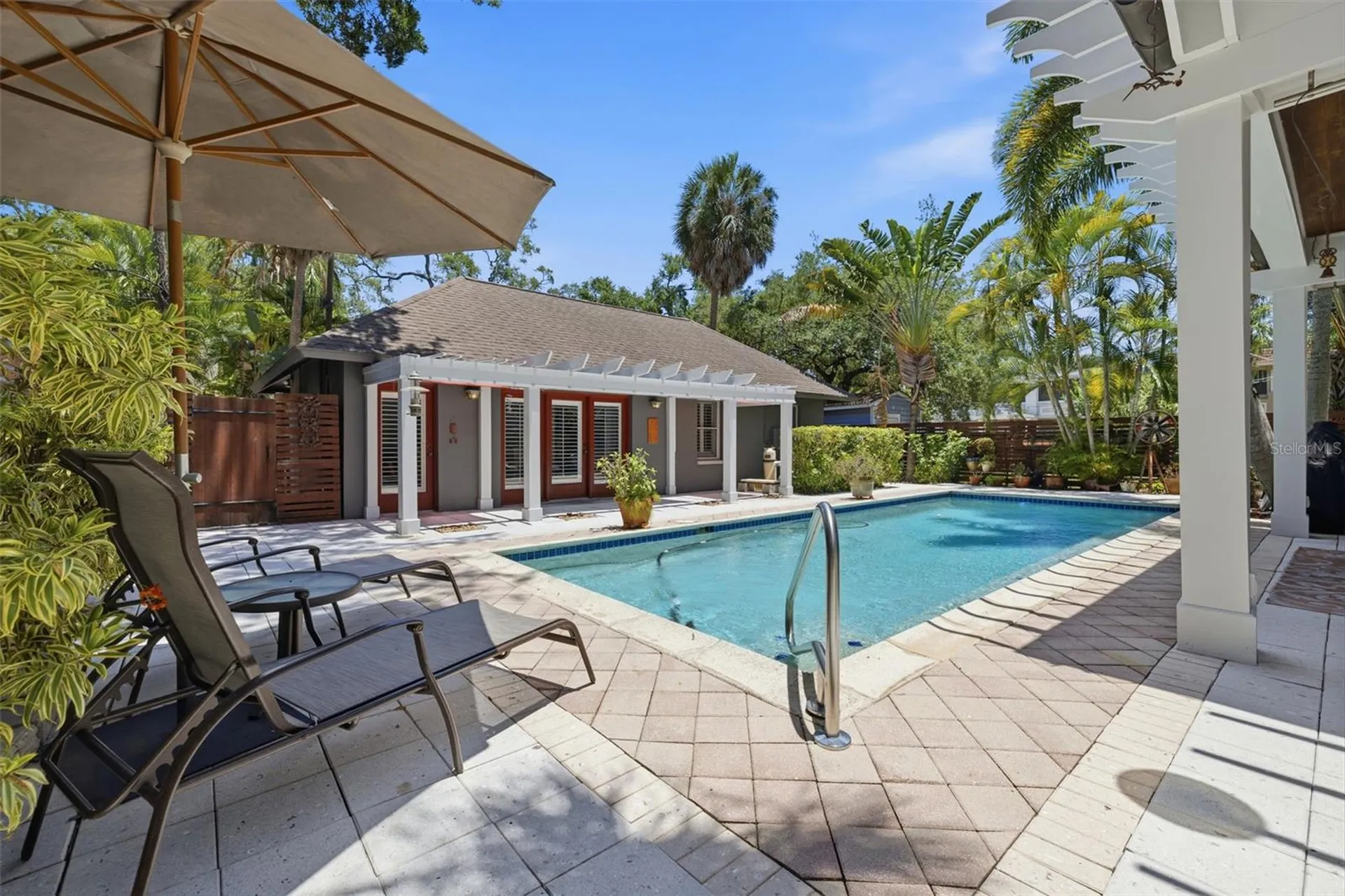 912 S Fremont Avenue Tampa FL 33606