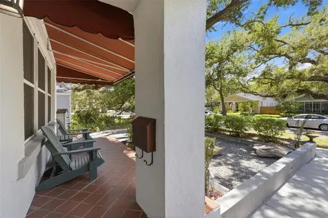 912 S Fremont Avenue Tampa FL 33606
