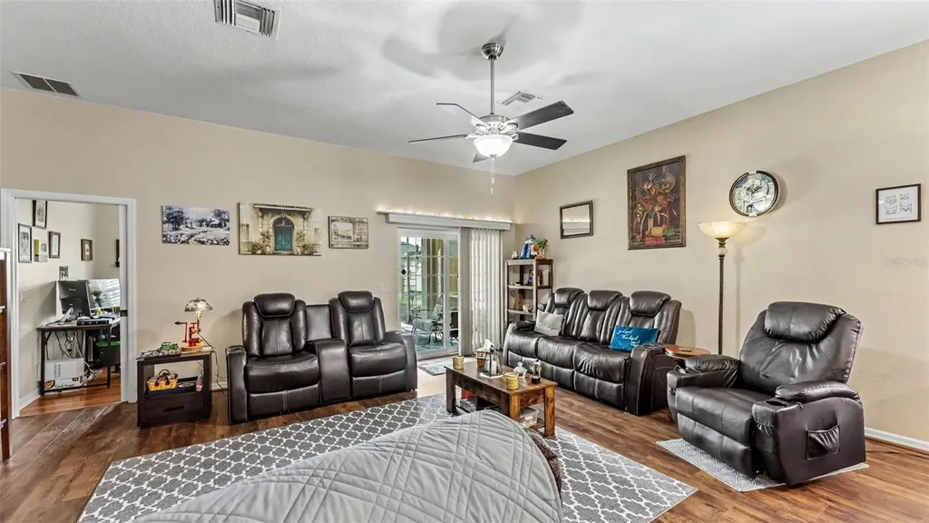 2452 Salzburg Loop Winter Haven FL 33884
