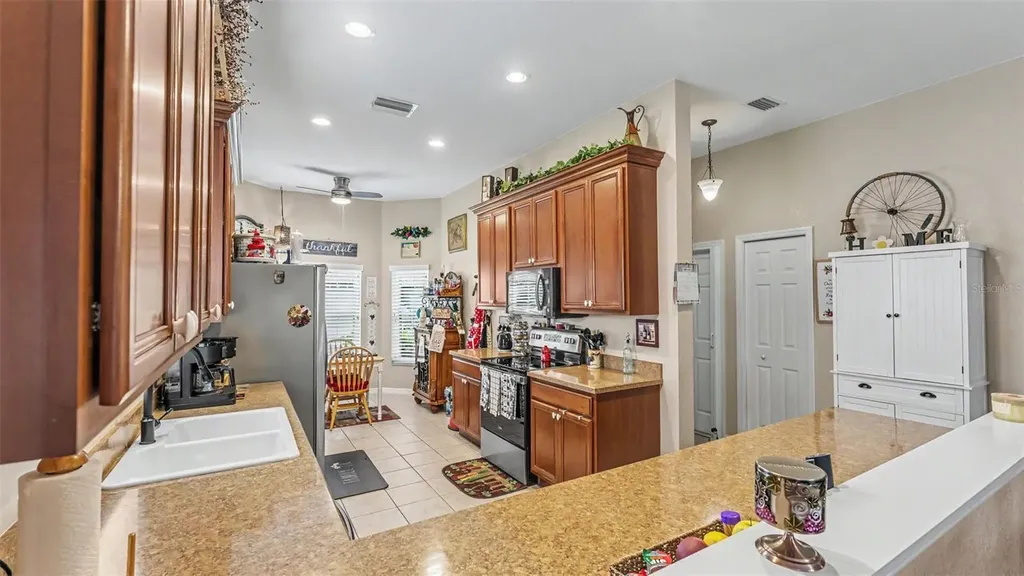 2452 Salzburg Loop Winter Haven FL 33884