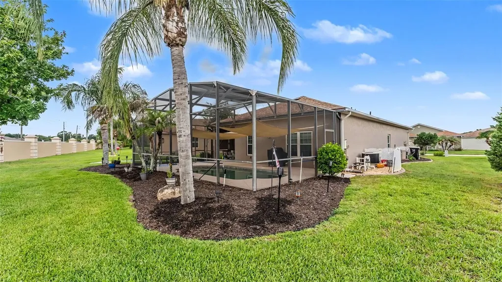 2452 Salzburg Loop Winter Haven FL 33884