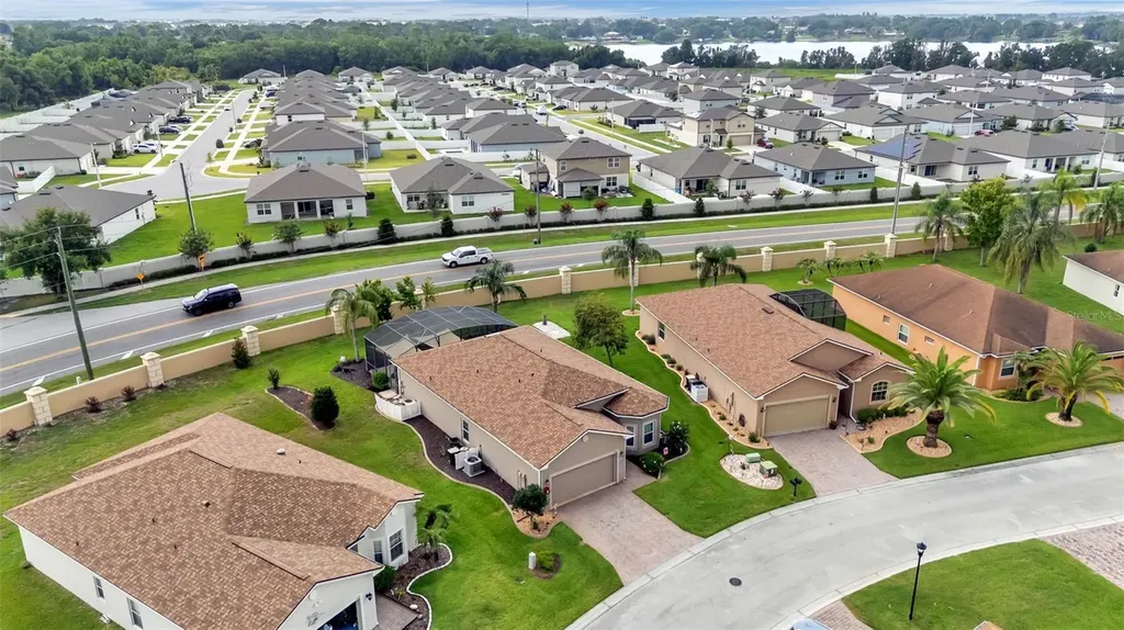 2452 Salzburg Loop Winter Haven FL 33884