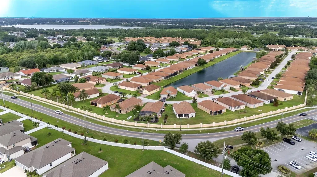 2452 Salzburg Loop Winter Haven FL 33884